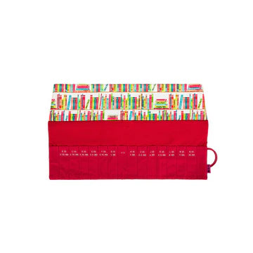 Della Q Crochet Roll Case
