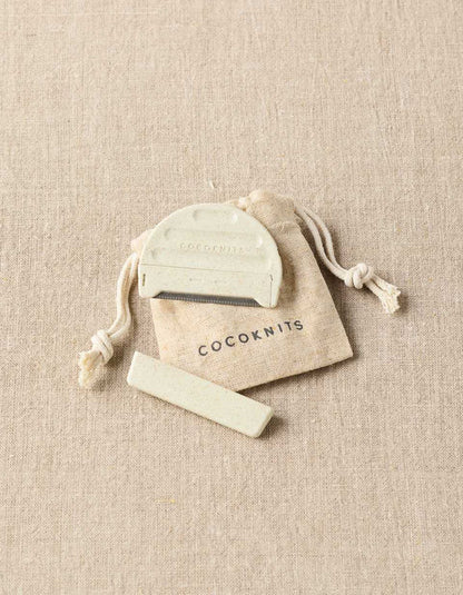 Cocoknits Fuzz Off Comb II