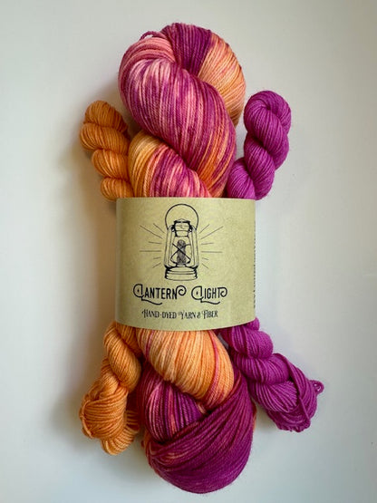 Lantern Light Sock Set