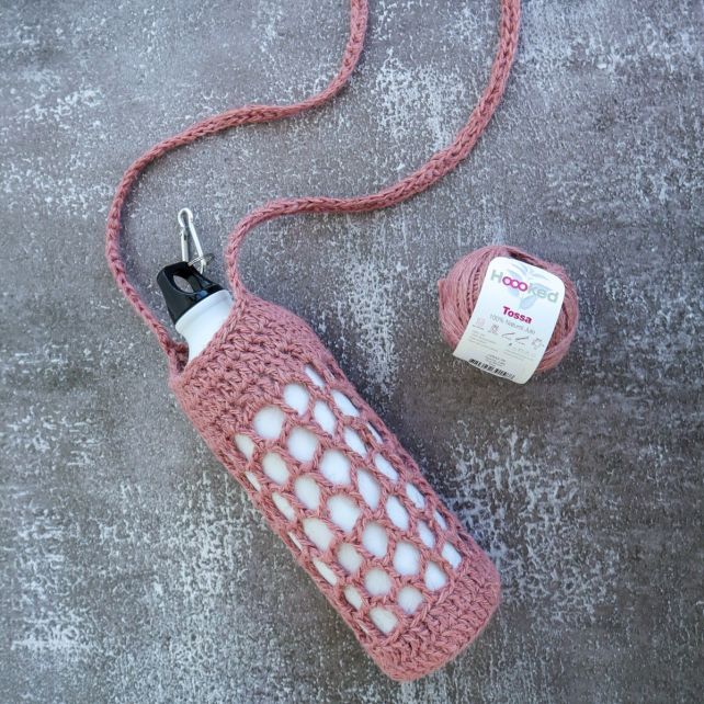 DIY Crochet Water Bottle Bag